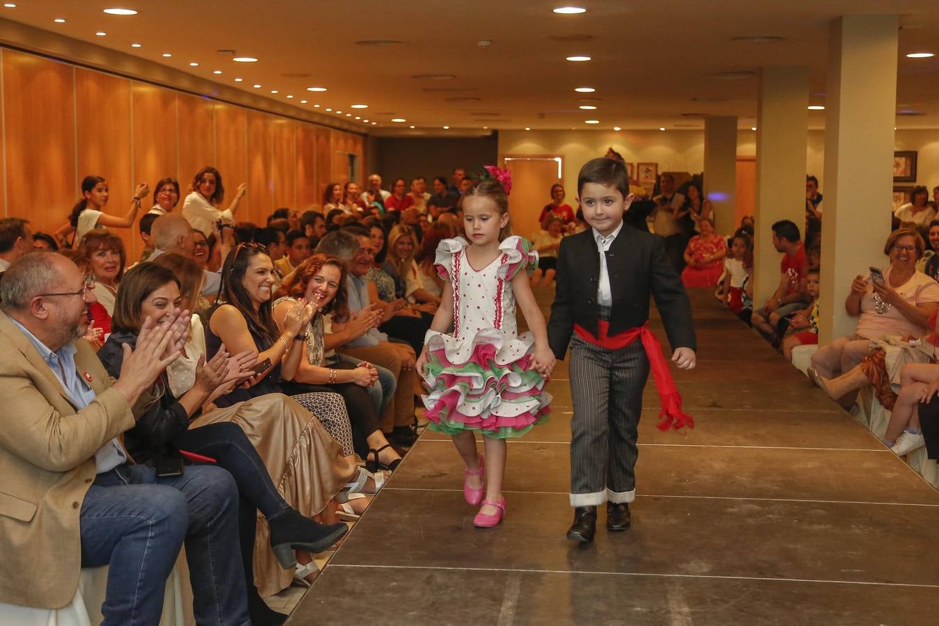 El desfile a beneficio de Autismo Córdoba, en imágenes