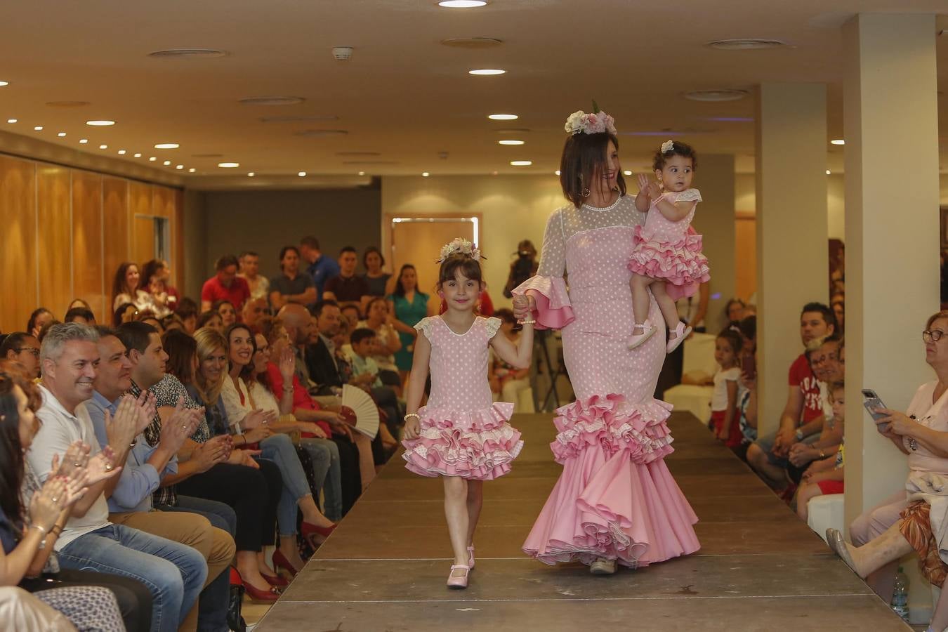 El desfile a beneficio de Autismo Córdoba, en imágenes