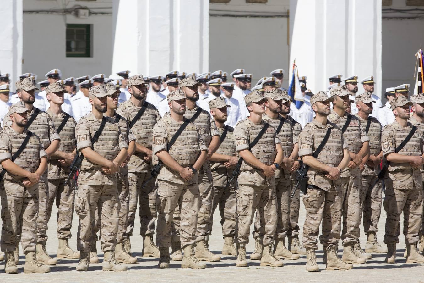 El TEAR despide a la la Fuerza Expedicionaria de Infantería de Marina para Mali