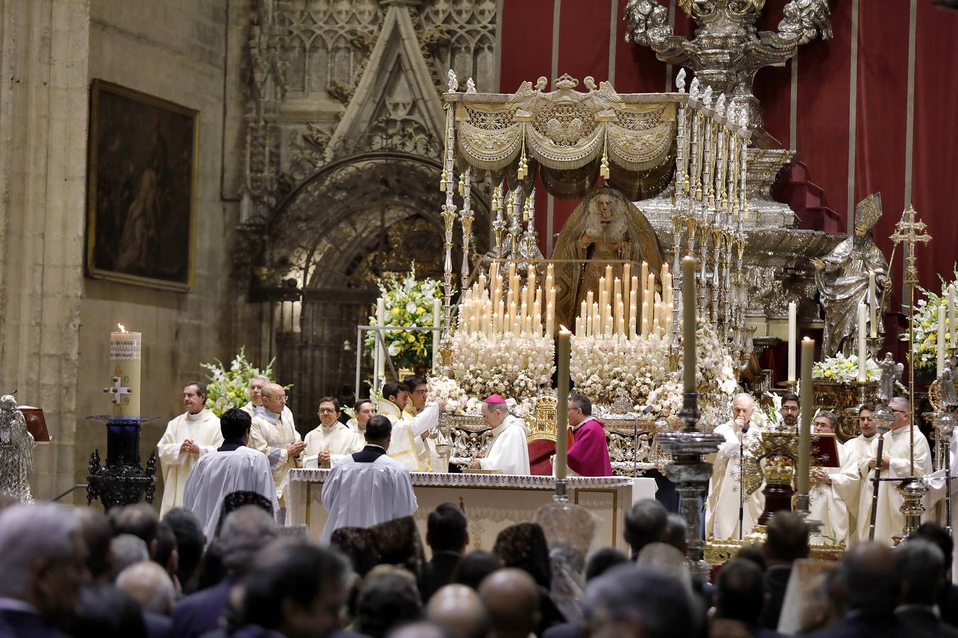 La coronación de la Virgen de los Ángeles, en imágenes