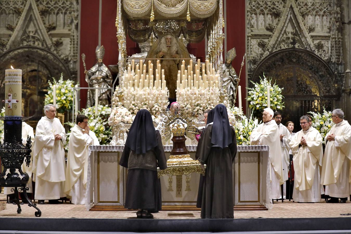 La coronación de la Virgen de los Ángeles, en imágenes