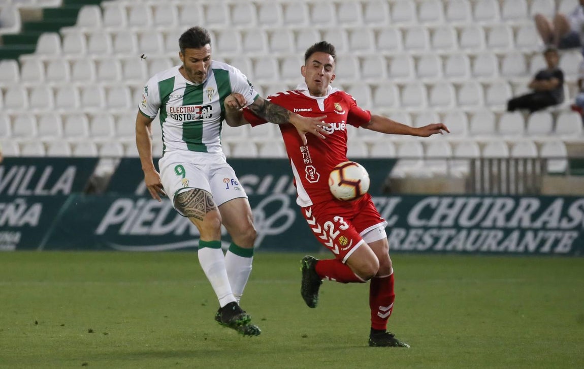 El partido del Córdoba CF-Nástic, en imágenes