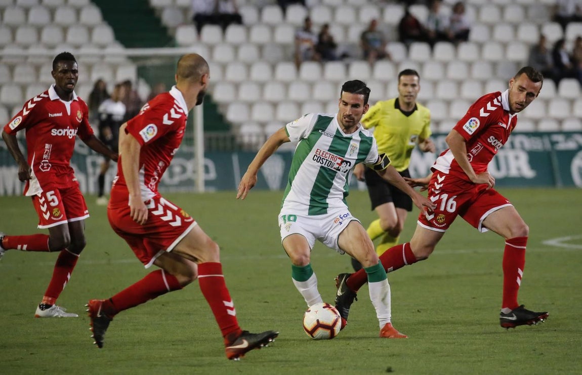 El partido del Córdoba CF-Nástic, en imágenes