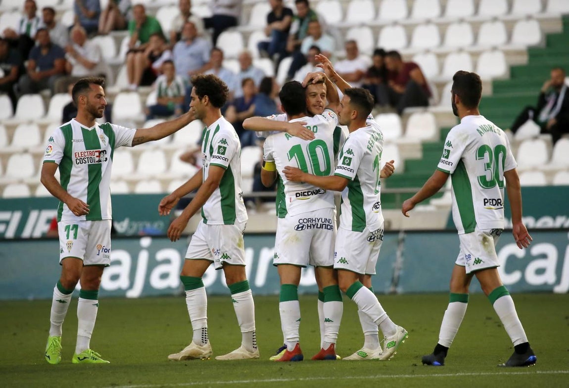El partido del Córdoba CF-Nástic, en imágenes