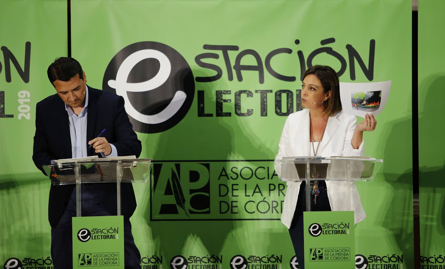 El debate electoral a la Alcaldía de Córdoba, en imágenes