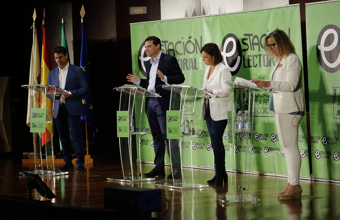 El debate electoral a la Alcaldía de Córdoba, en imágenes