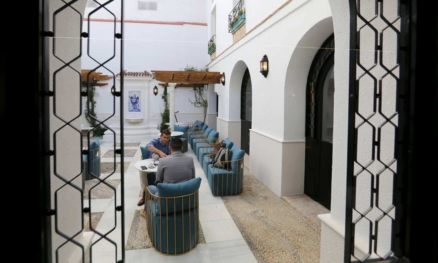 En imágenes, así es la Casa de Manolete en Córdoba tras su cambio a restaurante