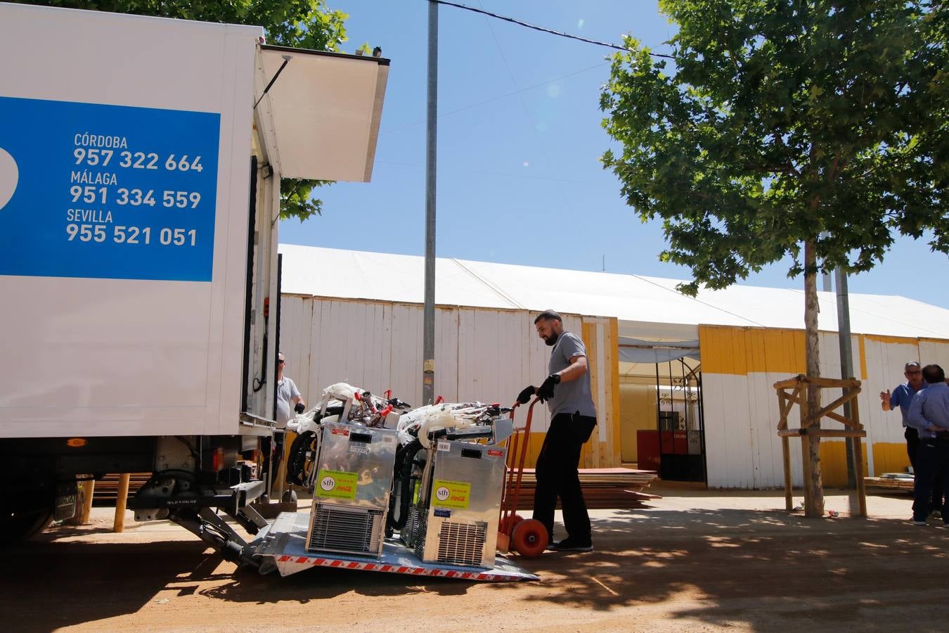 Los preparativos de la Feria de Córdoba, en imágenes