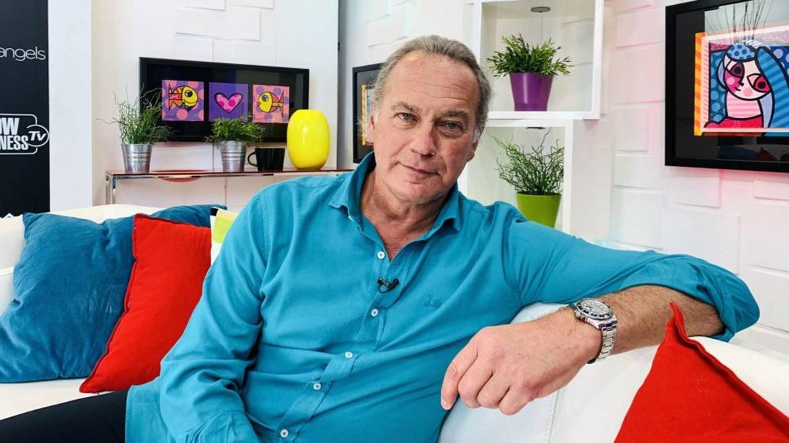 Vivía de alquier. El único hijo del VIII conde de Donadío de Casasola y de su esposa María Teresa Osborne y Marenco es el aristócrata más mediático y popular de España y vivía en régimen de alquiler en Madrid