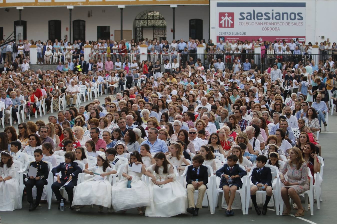 La procesión de María Auxiliadora de Córdoba, en imágenes