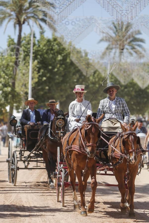 En imágenes, el ambiente de las casetas el domingo en la Feria de Córdoba