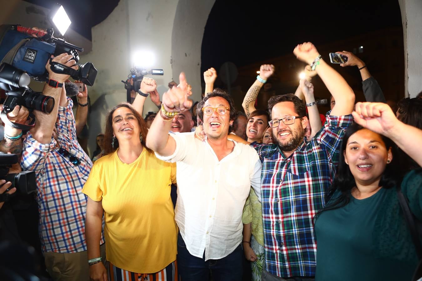 FOTOS: Así ha celebrado Kichi su victoria en Cádiz