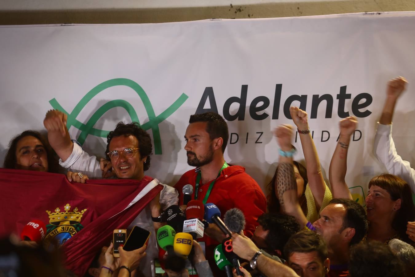 FOTOS: Así ha celebrado Kichi su victoria en Cádiz