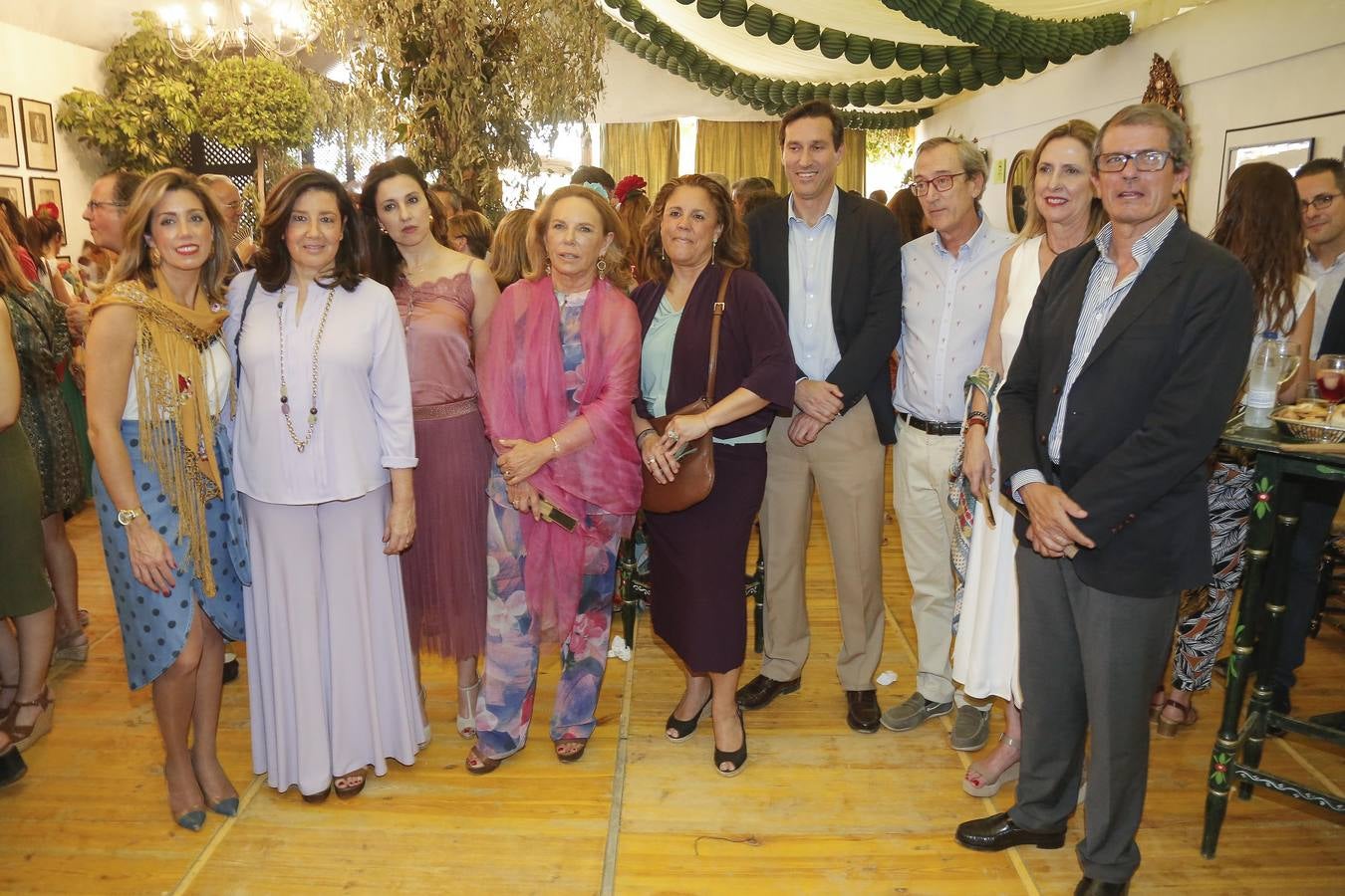 En imágenes, el ambiente en las casetas en el martes de la Feria de Córdoba 2019