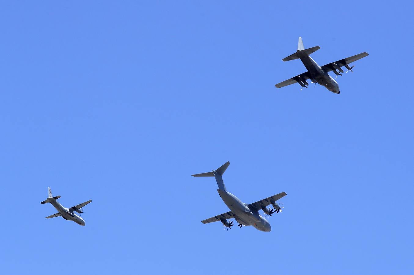 Ensayo aéreo para el Día de las Fuerzas Armadas