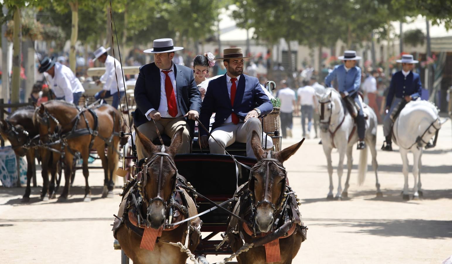 La jornada del jueves de Feria en Córdoba, en imágenes