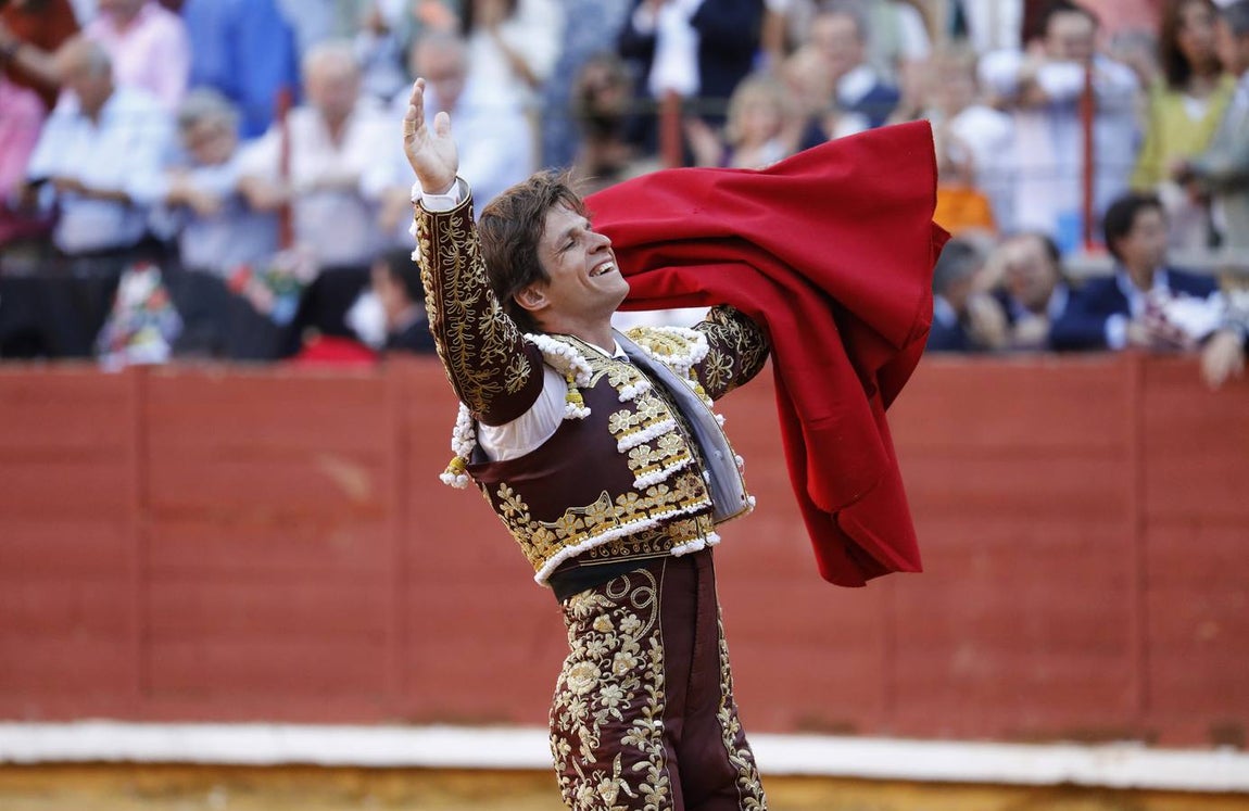 En imágenes, el festejo de Finito, Morante y Juli en la Feria de Córdoba