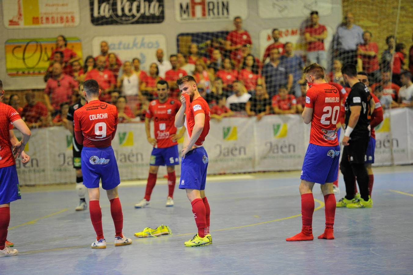 Así fue hace un año la celebración del ascenso del Córdoba Futsal, en imágenes