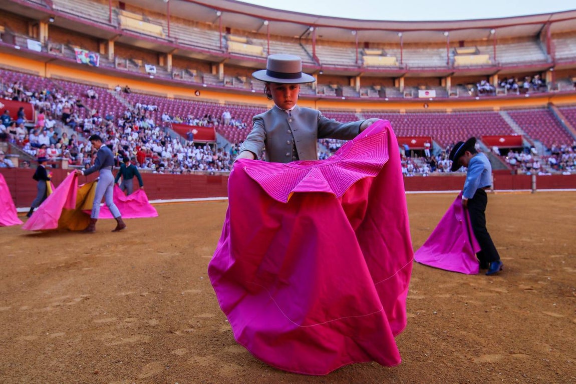 La becerrada de la mujer cordobesa en la Plaza de Toros de Los Califas, en imágenes