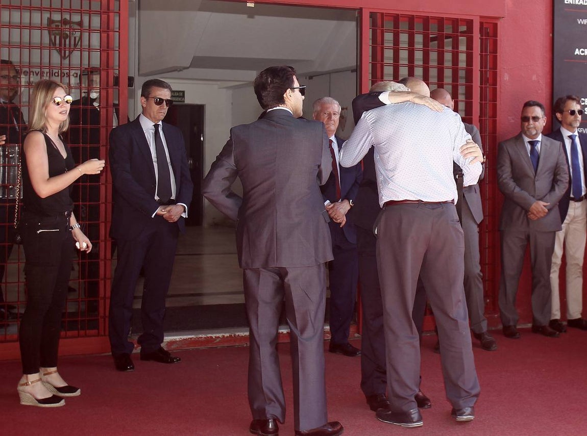 La capilla ardiente de José Antonio Reyes en el Sánchez-Pizjuán, en imágenes