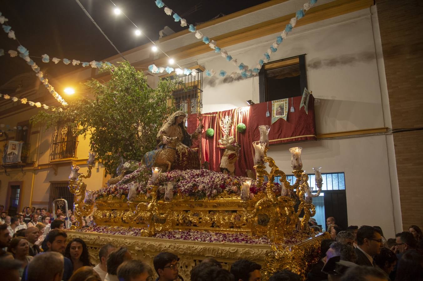 Galería de la salida del Sagrado Corazón y la Pastora de Capuchinos