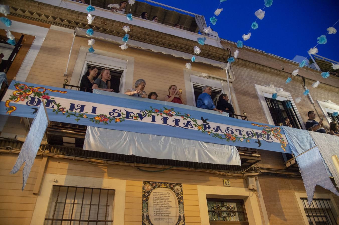 Galería de la salida del Sagrado Corazón y la Pastora de Capuchinos