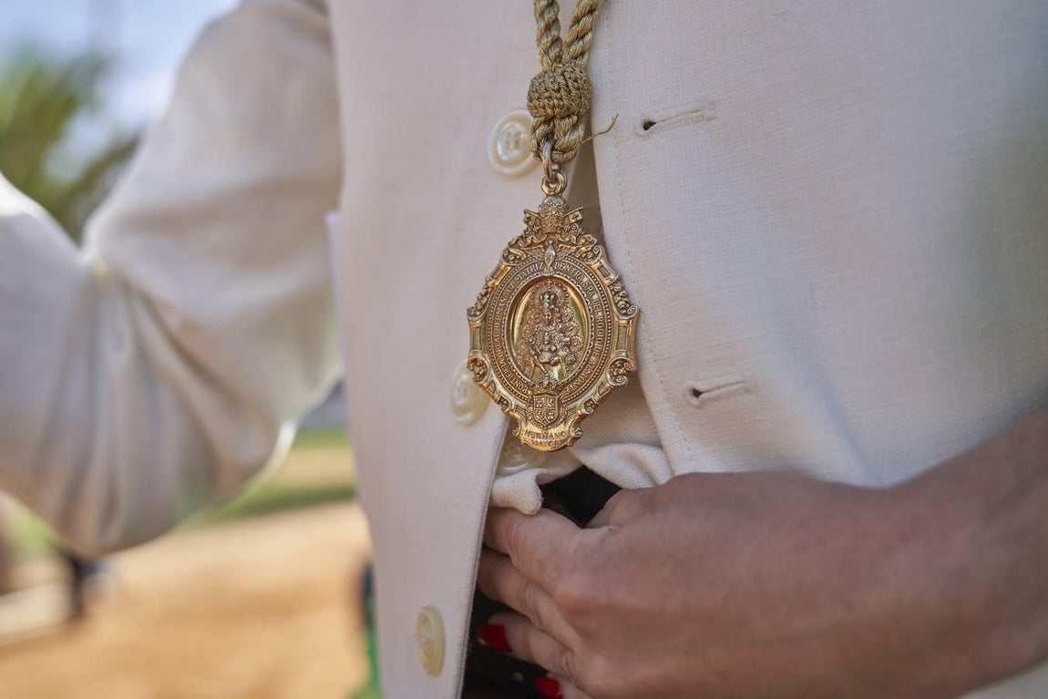 Rocío 2019: Salida de la Hermandad Matriz camino de la aldea