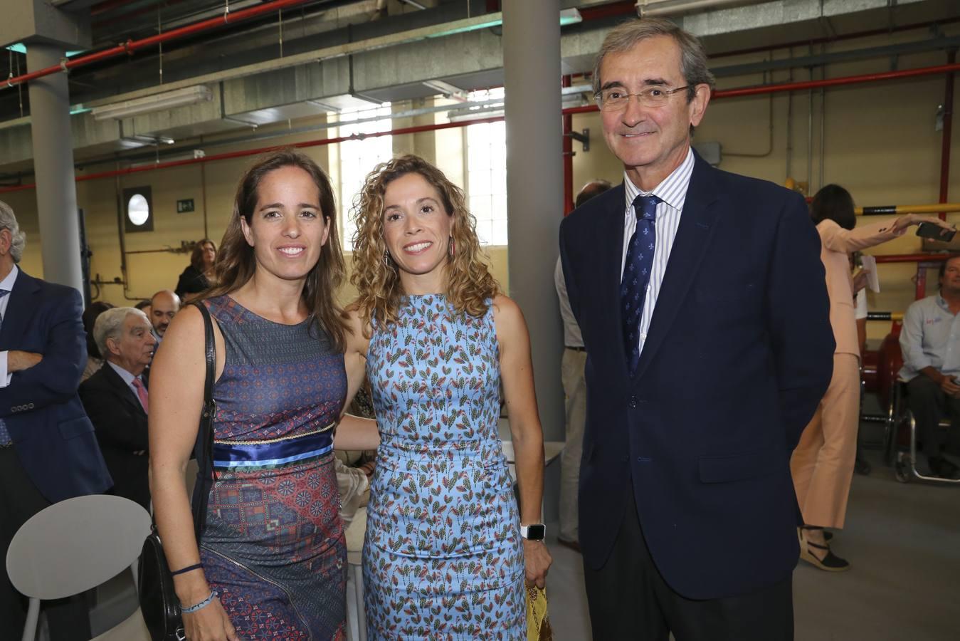 María Pajaro , Asun Hernández y Antonio Fragero