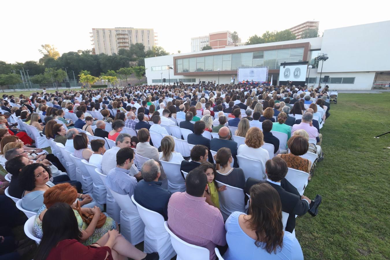 Acto de graduación de la Universidad Loyola en Córdoba, en imágenes