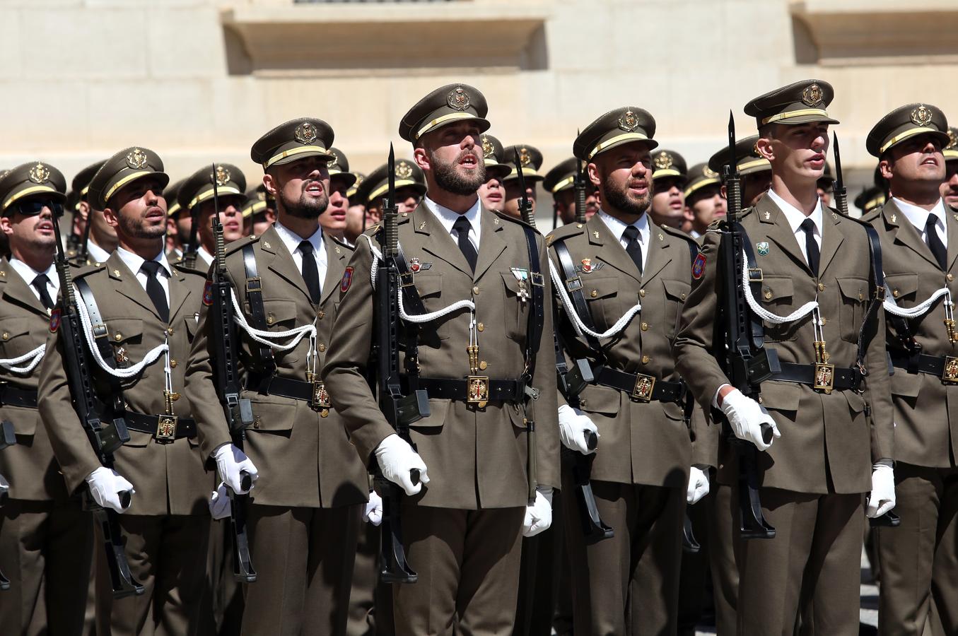 Masiva jura de bandera en la Academia de Infantería