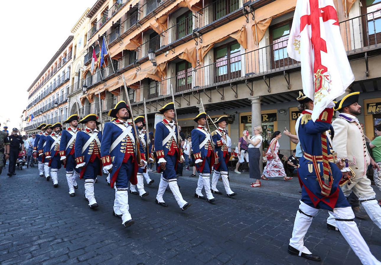 Relevo de la guardia en el Alcázar de Toledo