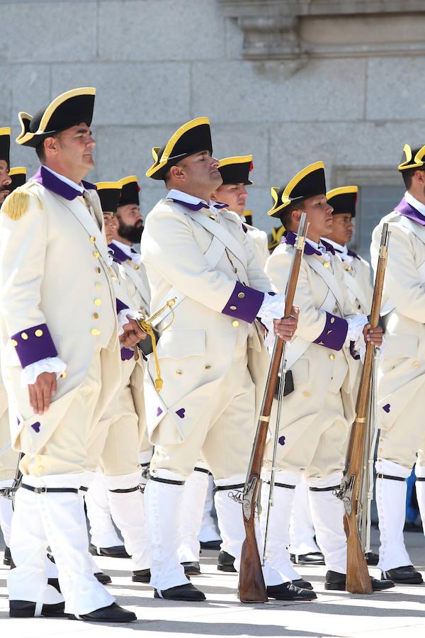 Relevo de la guardia en el Alcázar de Toledo