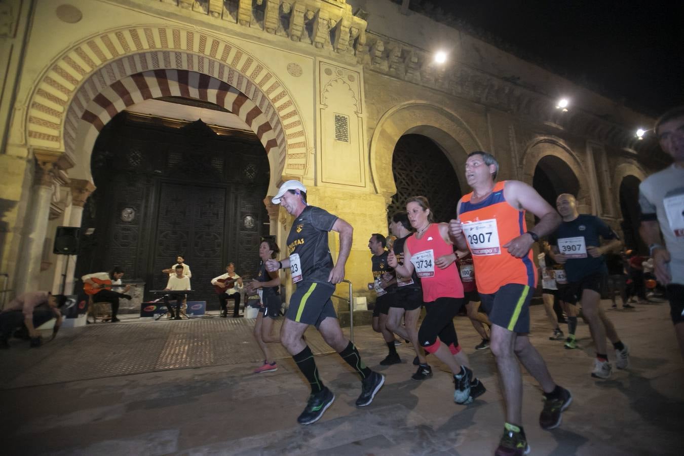 La carrera nocturna de Córdoba, en imágenes