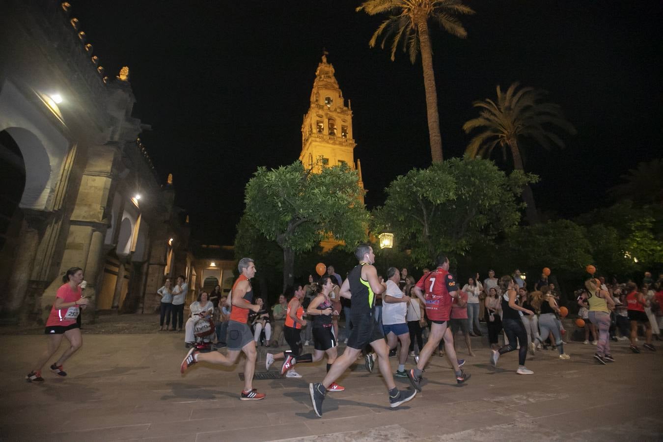 La carrera nocturna de Córdoba, en imágenes