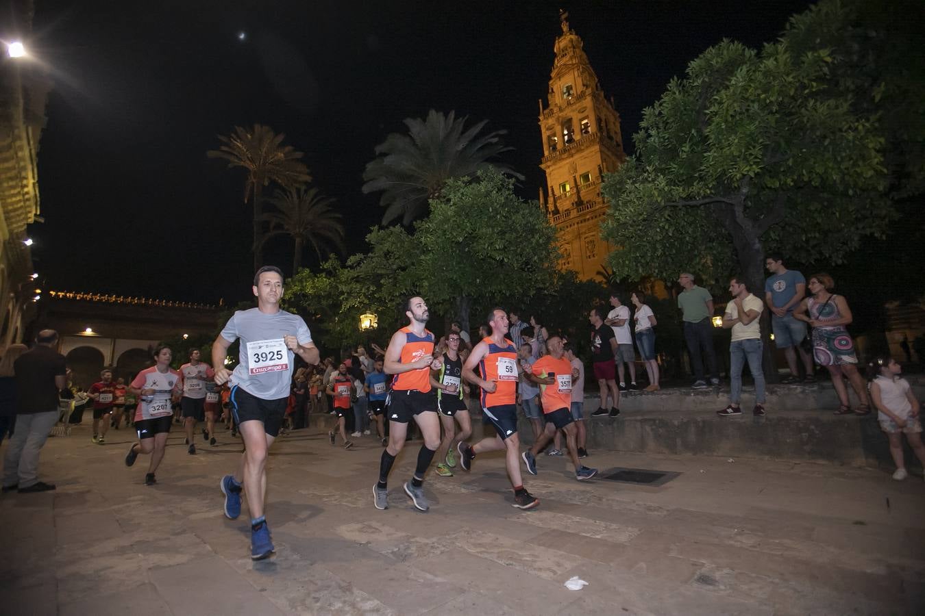 La carrera nocturna de Córdoba, en imágenes