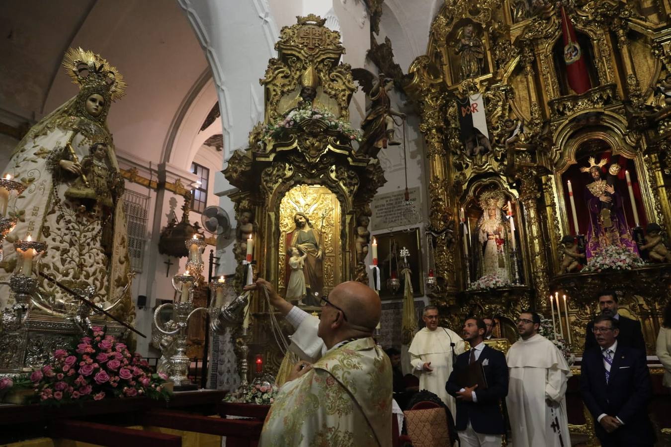 Fotos: La Patrona de Cádiz visita al Nazareno en su templo