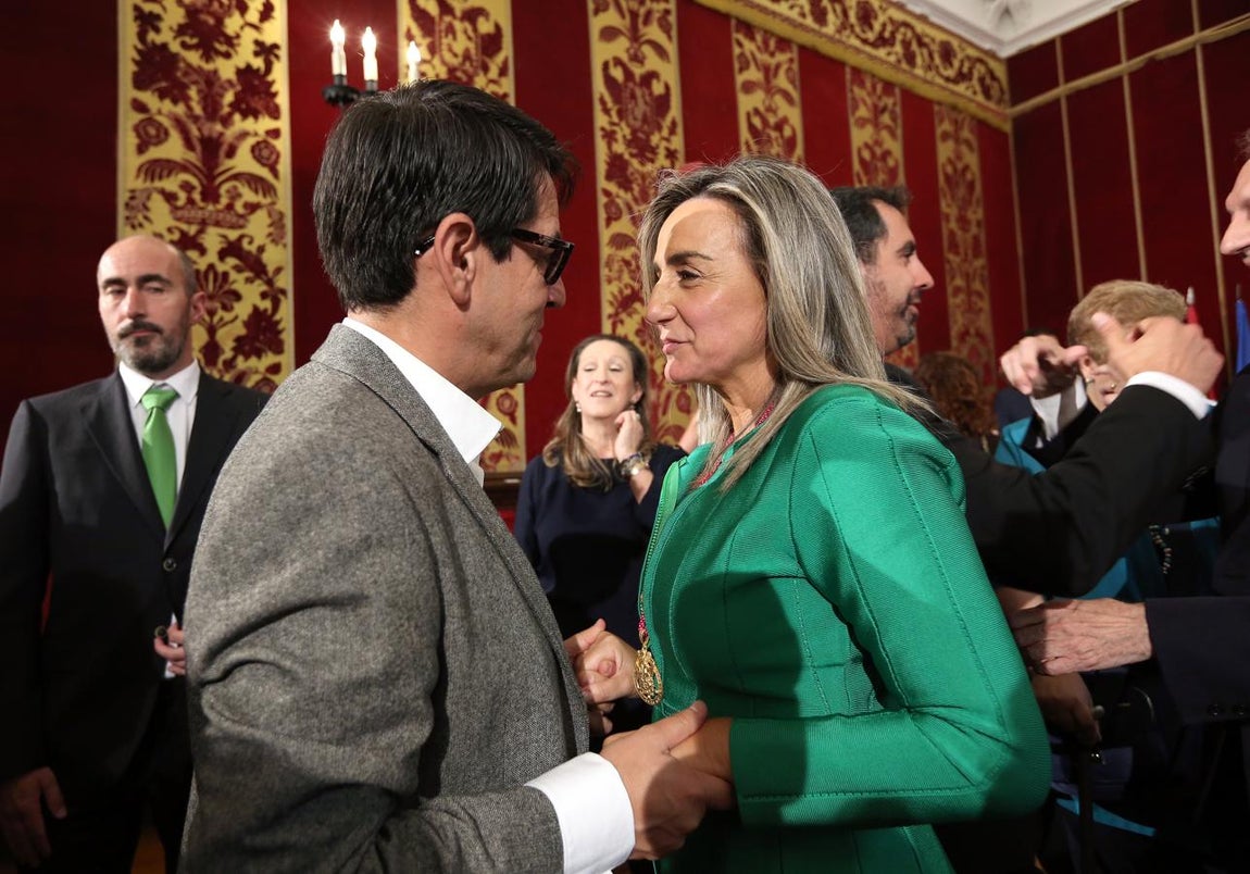 La toma de posesión de Milagros Tolón, en imágenes