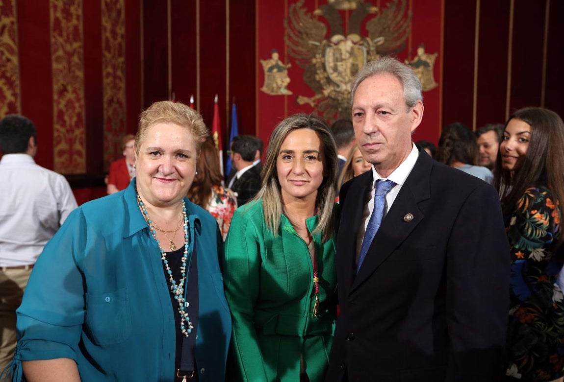 La toma de posesión de Milagros Tolón, en imágenes