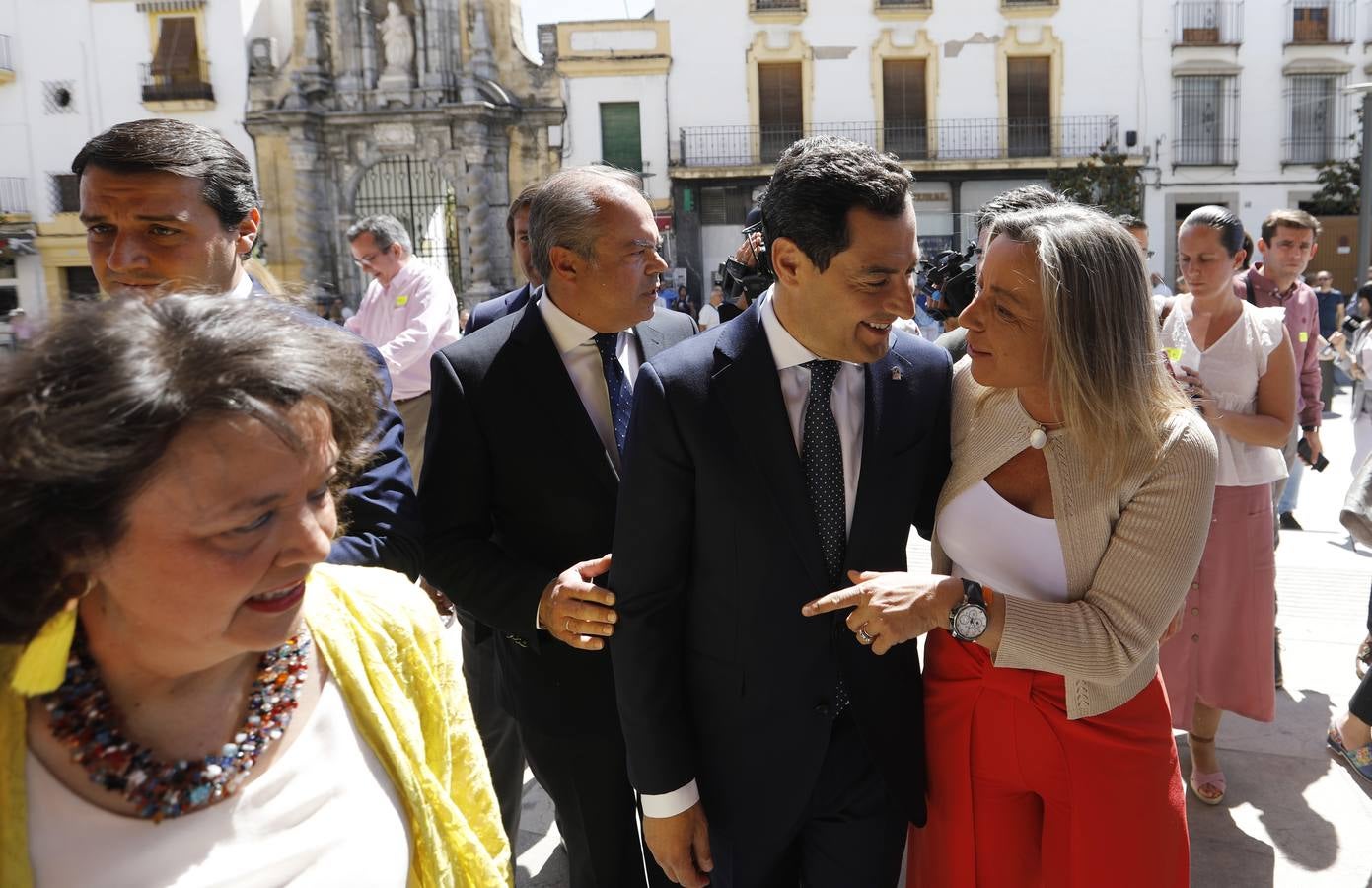 El ambiente del Pleno de investidura del Ayuntamiento de Córdoba, en imágenes