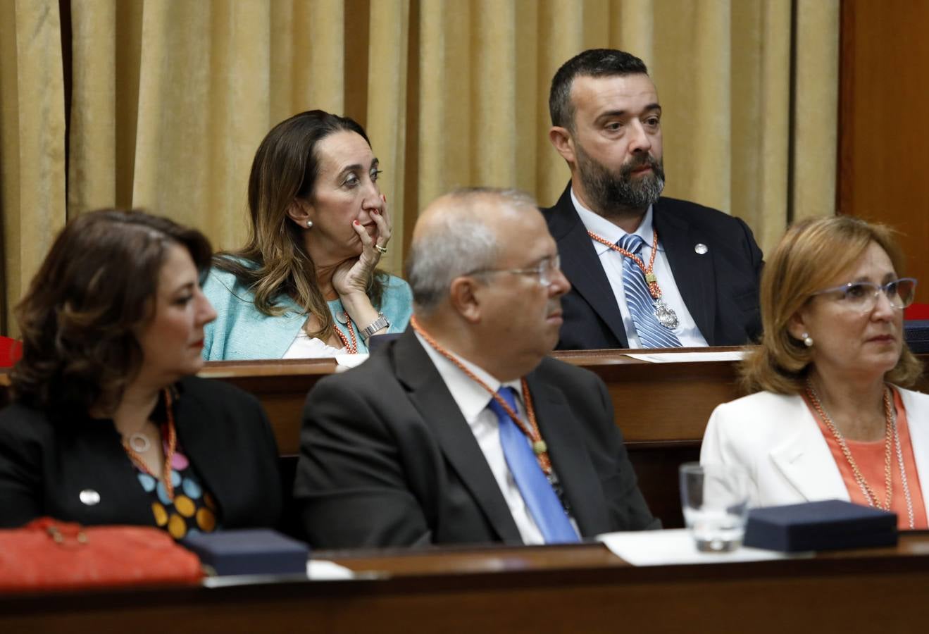 El Pleno de investidura del alcalde de Córdoba, José María Bellido, en imágenes