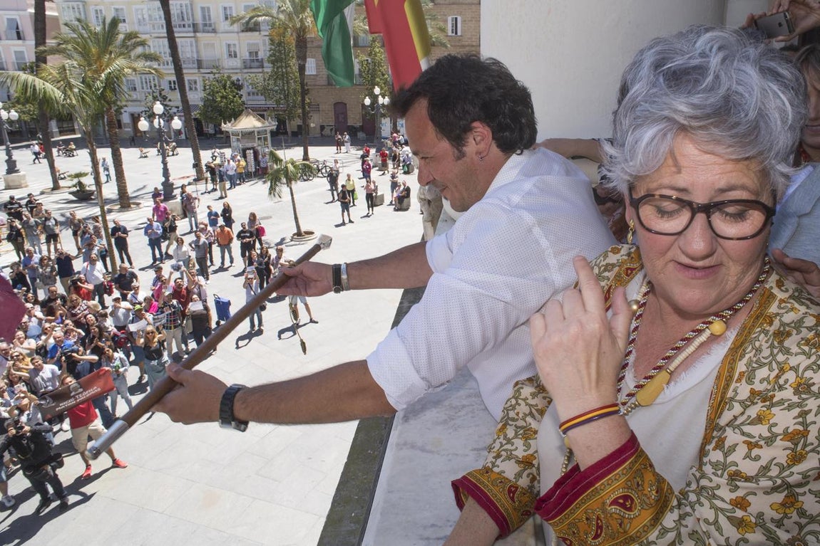 Fotos: Kichi, reelegido alcalde de Cádiz para los próximos cuatro años