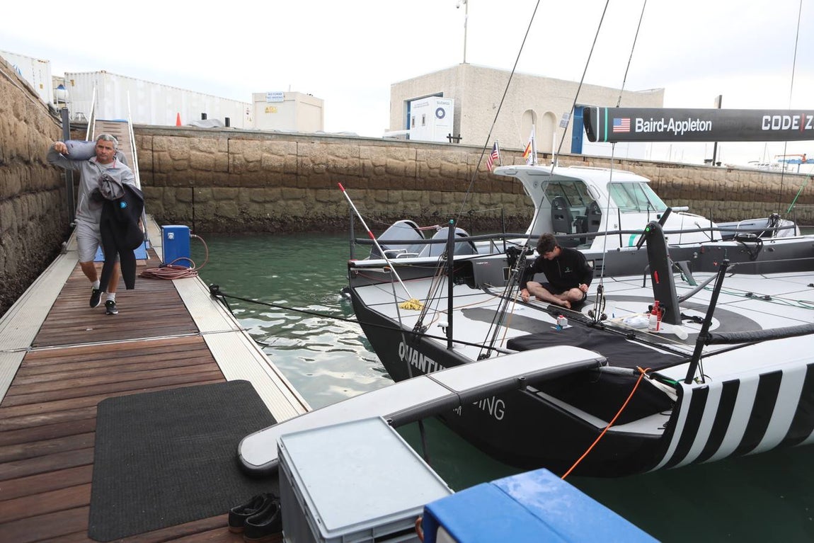 Fotos: Preparativos para la regata Puerto Sherry Royal Cup en la Bahía de Cádiz