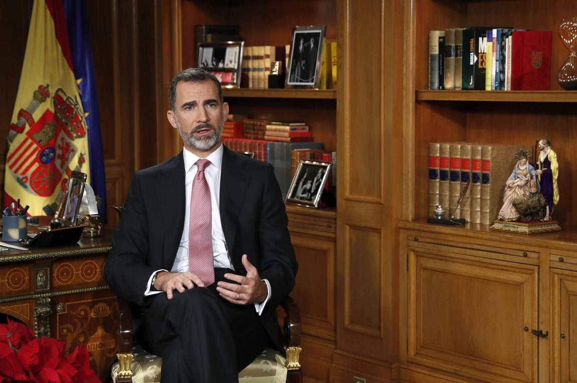 El tercer mensaje de Navidad del Rey, en 2016, fue muy relevante al estar marcado por el fin de los diez meses en los que el país estuvo bloqueado por la falta de Gobierno después de la celebración de dos elecciones generales. 