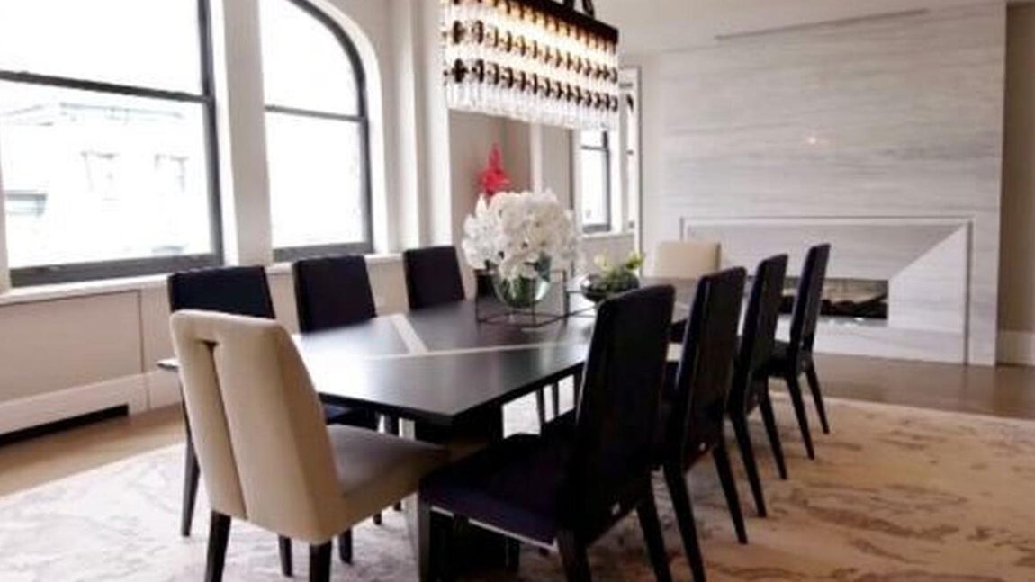 Acabados de lujo. Los materiales en los que se remató la vivienda son de alta calidad: madera de roble, mármol y tecnologías a la altura de un gigante del sector