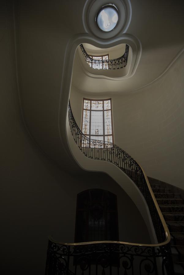 Excepcional. Los expertos valoran como un caso extraordinario la decisión de la empresa de destinar el inmueble al alquiler de oficinas teniendo en cuenta el pulso de las cadenas hoteleras de lujo por conseguir un espacio en el distrito centro de la capital