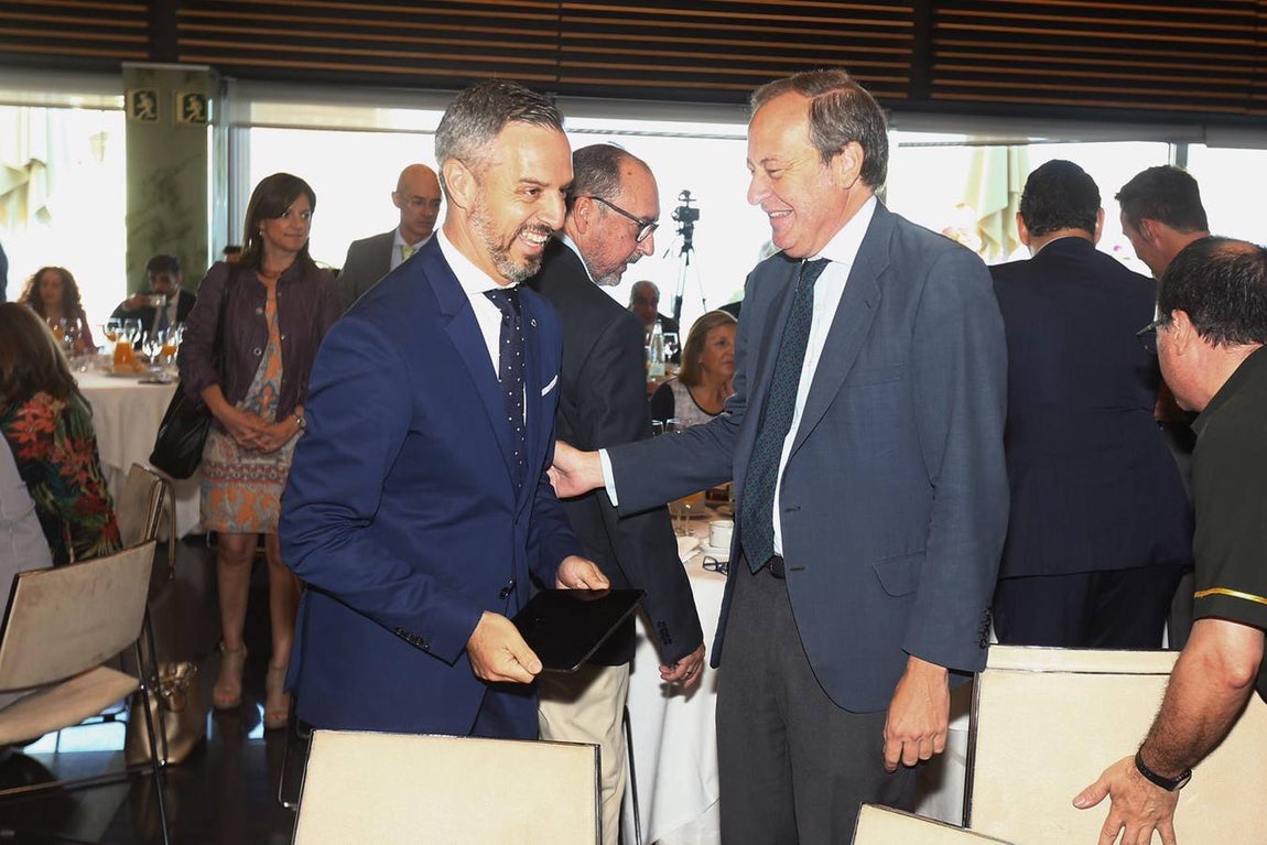 Ambiente en &#039;La Mirada económica&#039; de La Voz de Cádiz y ABC