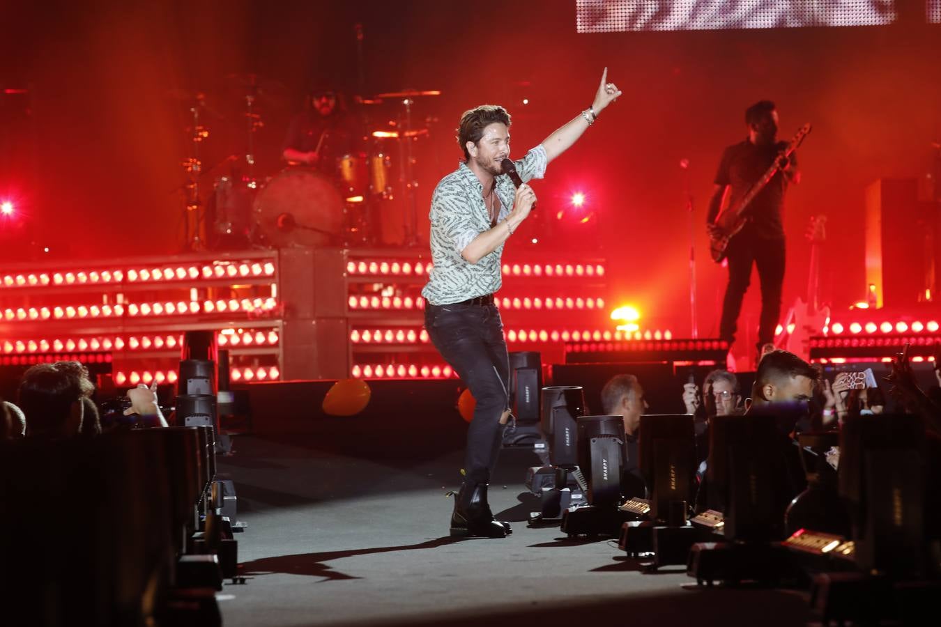 En imágenes, el concierto de Manuel Carrasco en el estadio Benito Villamarín de Sevilla