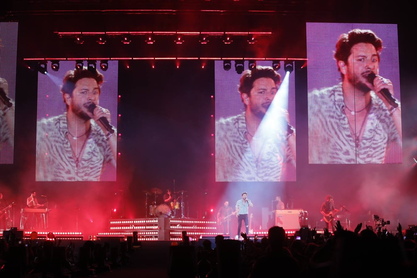 En imágenes, el concierto de Manuel Carrasco en el estadio Benito Villamarín de Sevilla