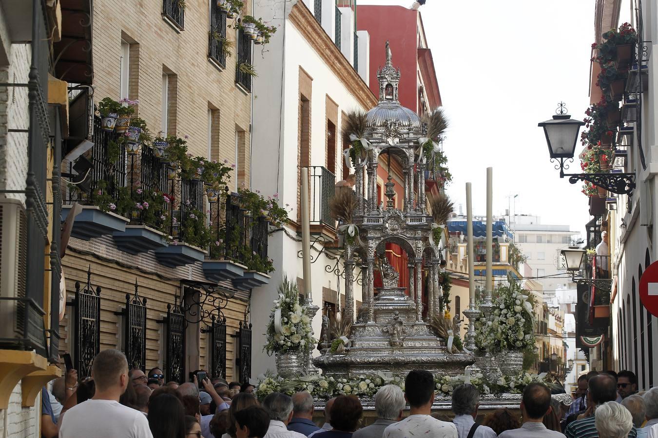 En imágenes, la procesión del Corpus en Triana