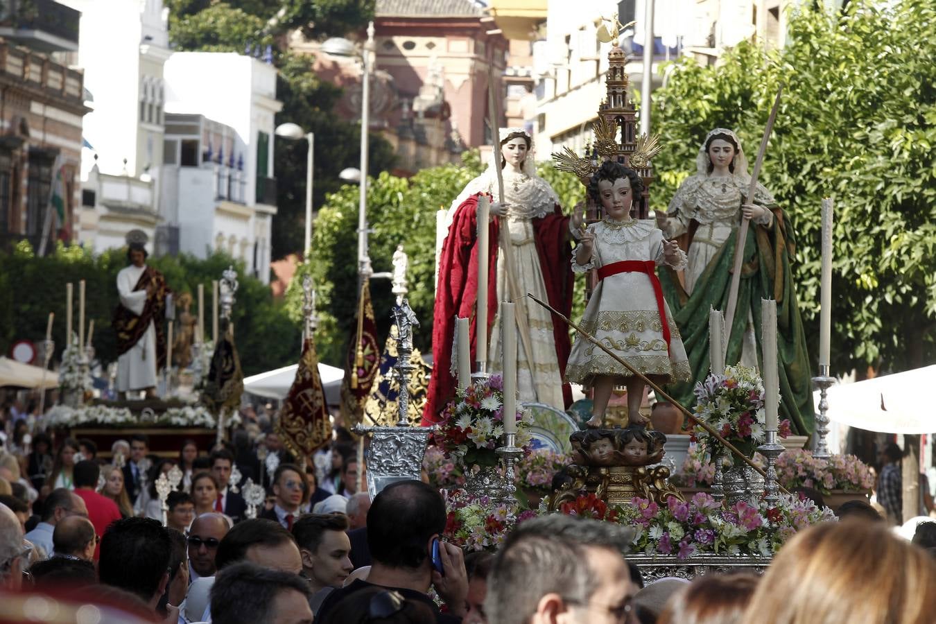 En imágenes, la procesión del Corpus en Triana